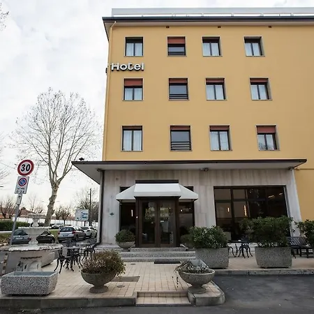 Ariston 3* Μέστρε