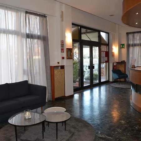 Ariston Ξενοδοχείο 3*
