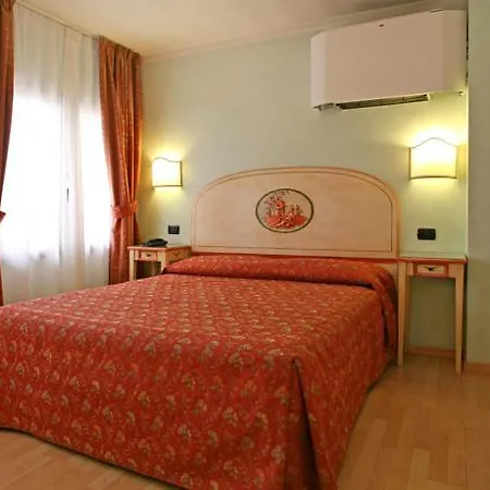 Ariston Hotel